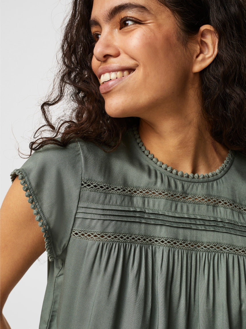 VMDEBBIE Top