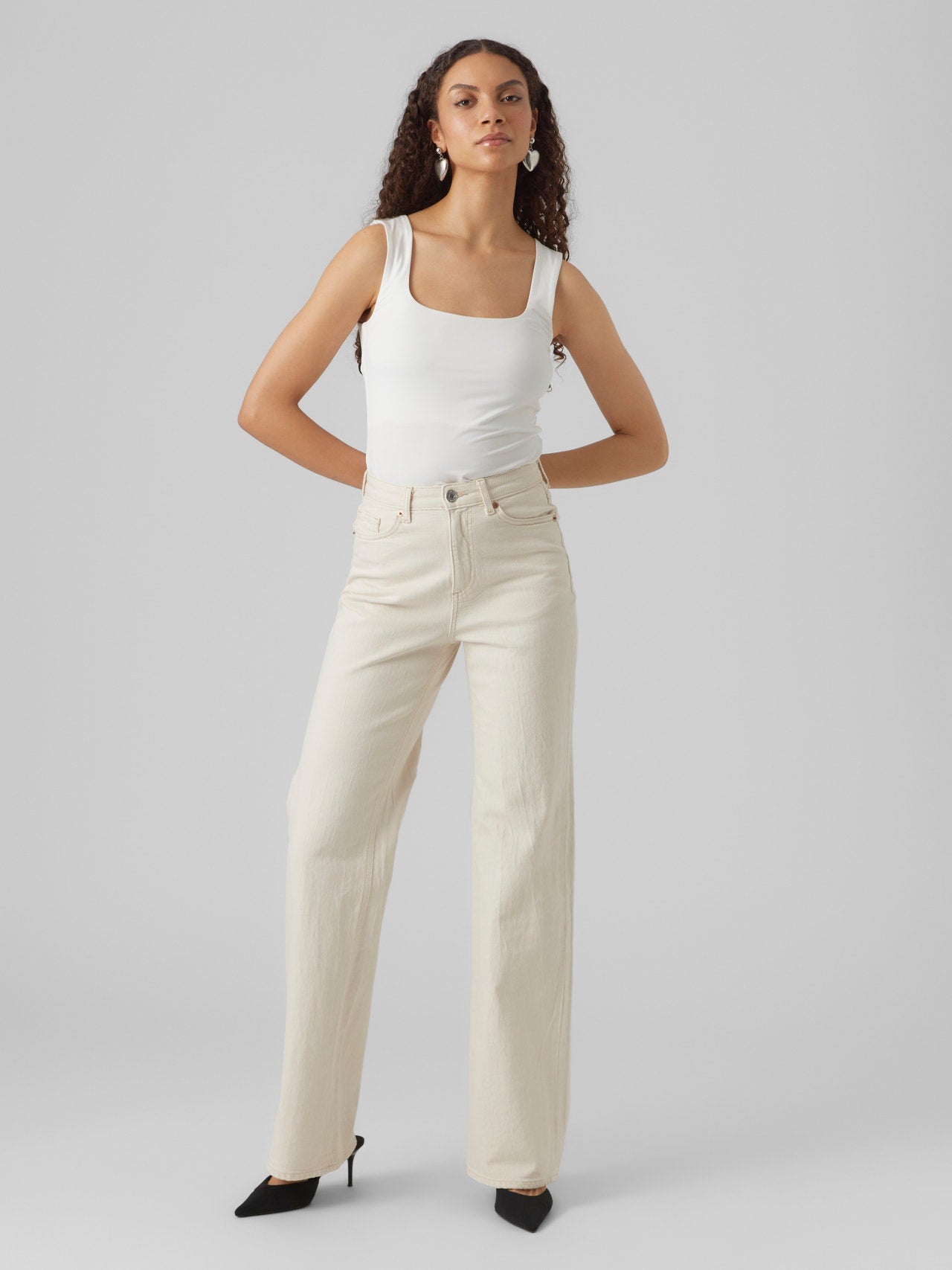 VMTESSA Hohe Taille Weit geschnitten Jeans